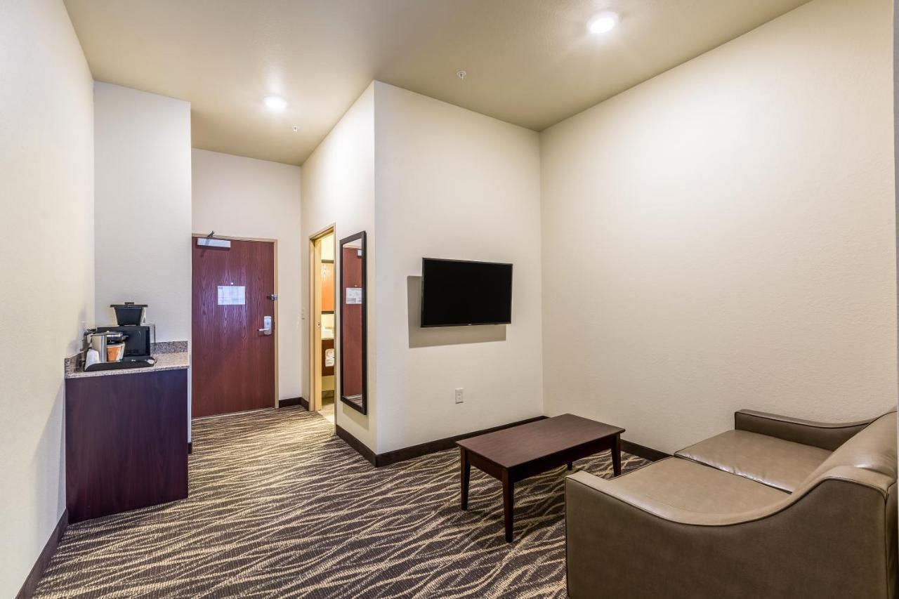 Cobblestone Hotel & Suites - Stevens Point Dış mekan fotoğraf