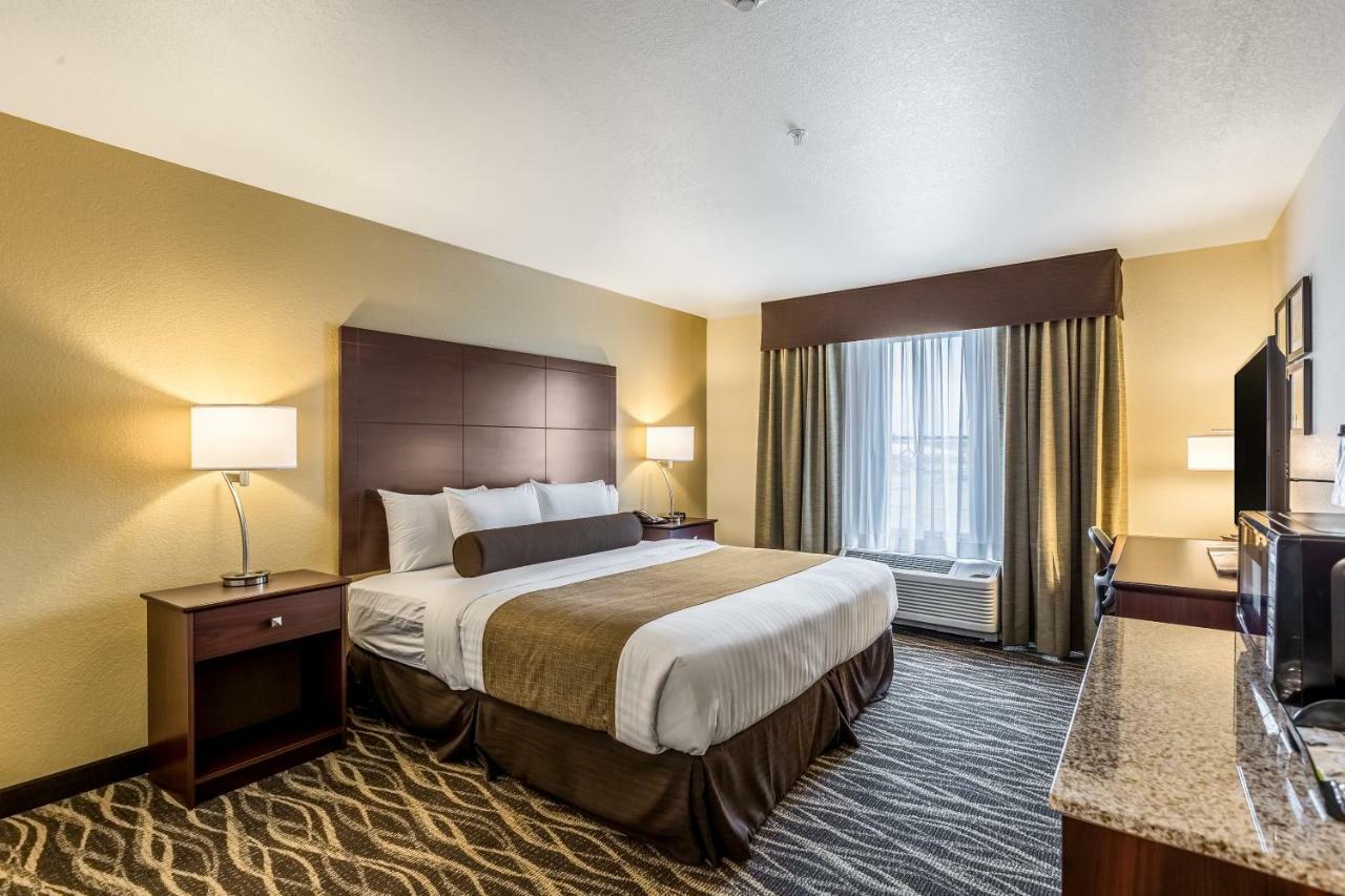 Cobblestone Hotel & Suites - Stevens Point Dış mekan fotoğraf